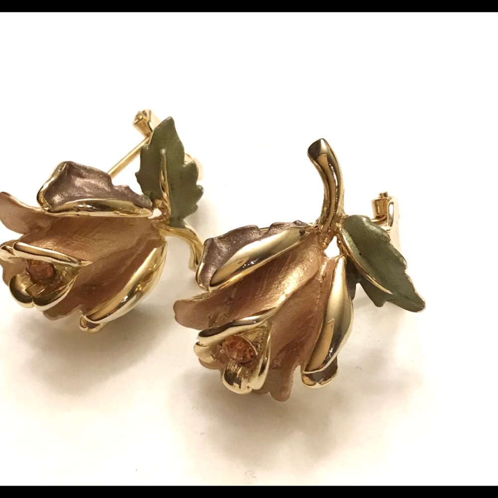 New Rucinni Swarovski Crystal Flower Earrings - Picture 3 of 3